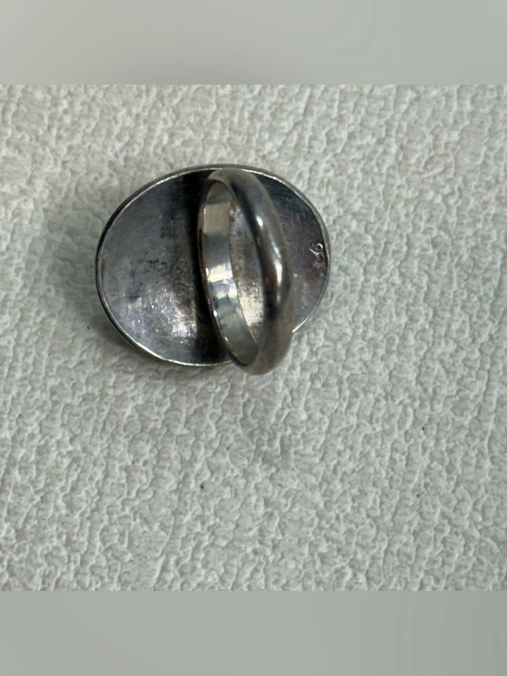 Sterling silver and amber ring - size 4 1/2